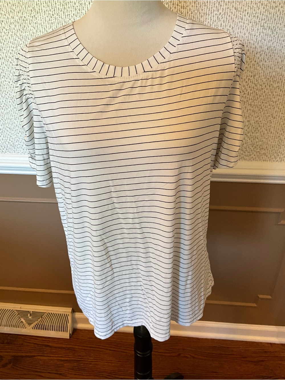 Classic Striped Short Sleeve Crewneck Top - White with Black Stripes